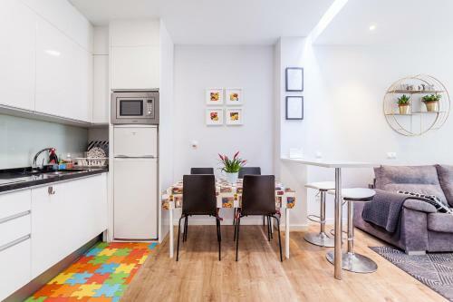 Apartamento Piso En La Playa, Wifi Gratis Y AC