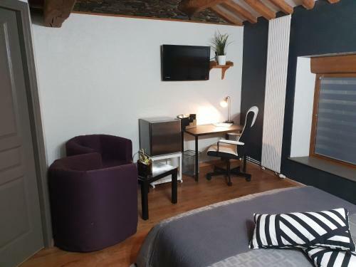 Hostal Le Point De Chute