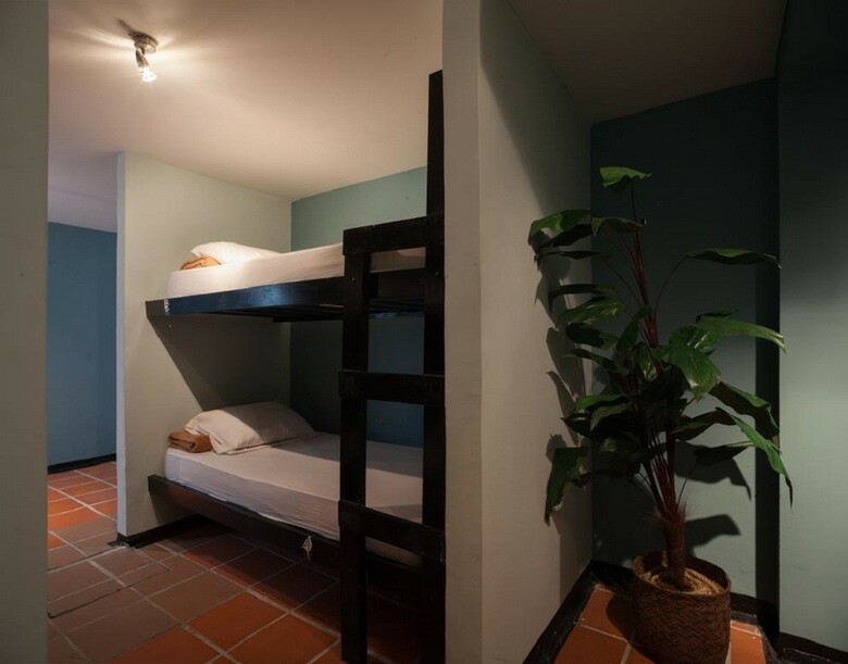 Hostal Galeria Hostel