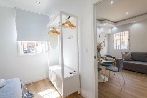 Florit Flats - The Port Avenue Apartment