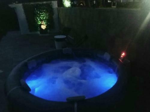 Buen Estar, Piscina, Barbacoa, Jacuzzi En Valencia