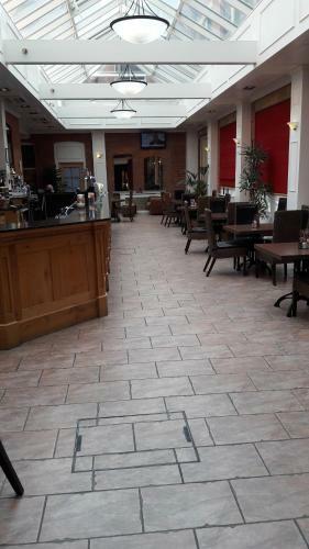 Hotel Oakwood House