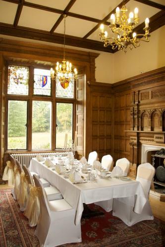 Hotel Oakwood House