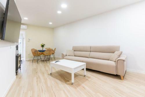 Apartamento Torrent Terrace Haven: Bbq & City Access