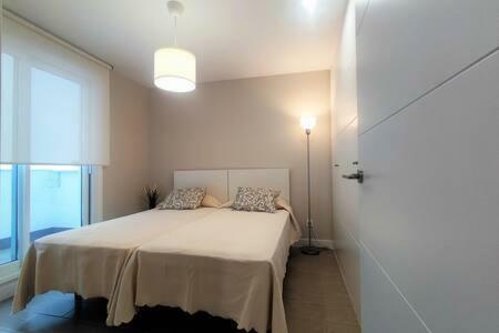 Shr039 2 Bedroom Apartment Al Duna Beach II