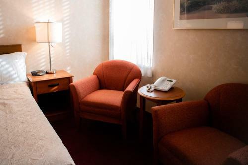 Posada Royal Inn And Suites At Guelph