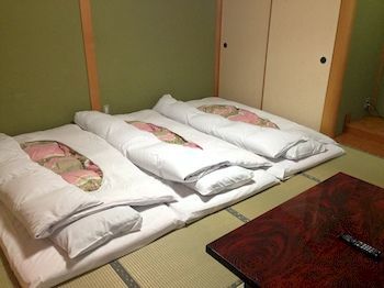 Posada Nakayasu Ryokan