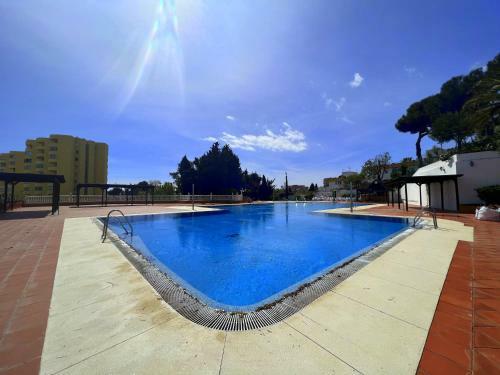 Apartamento Tropical Con Piscina Cerca De La Playa