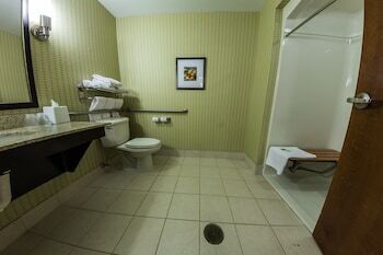 Hotel Holiday Inn Express And Suites Winchester