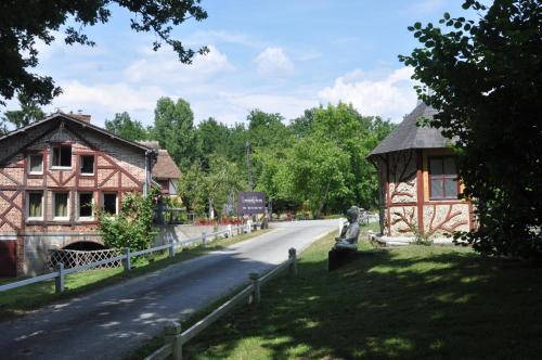 Hotel -restaurant Le Moulin De Villiers
