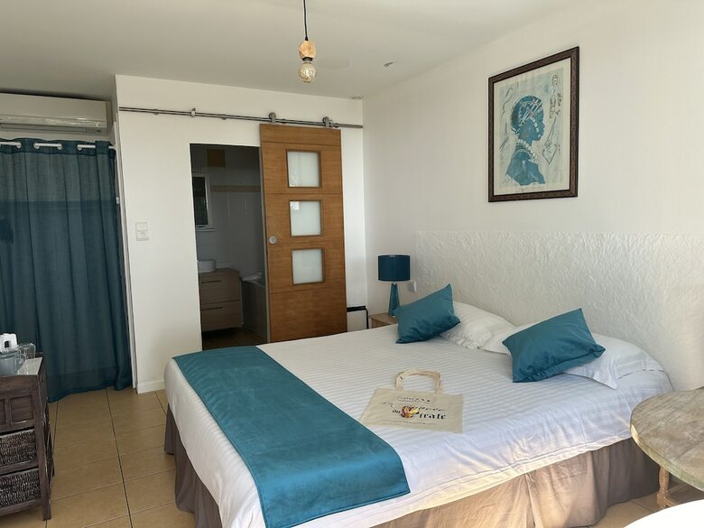Hotel H�tel La Fianc�e Du Pirate