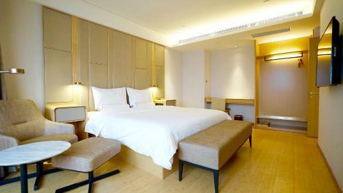 Ji Hotel Shanghai Huai Hai