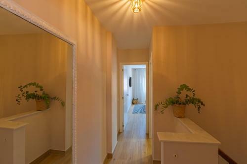 Apartamento Beachfront, Pool, Terrace, Garage & Fibre Internet
