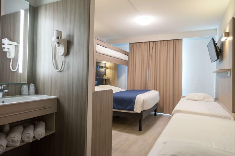 Hotel Kyriad Poitiers Jules Verne Site Du Futuroscope