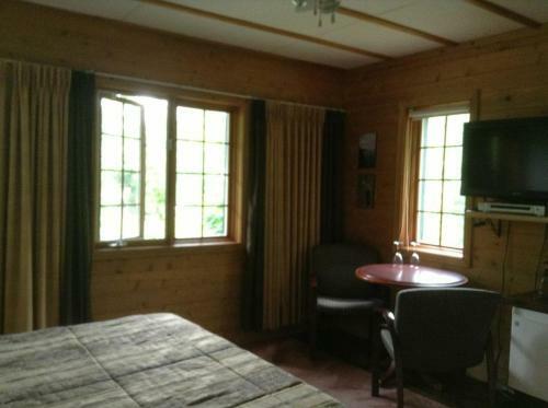 Bed & Breakfast Cedarwood Lodge