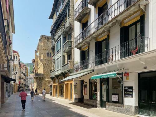 Apartamento Earra - Casa Fabiola, Centro Y A 2 Min De La Playa