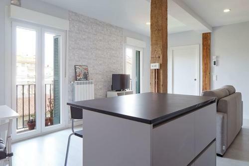 Apartamento Earra - Casa Fabiola, Centro Y A 2 Min De La Playa