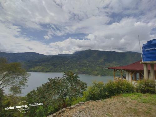 Caba�as Ecoturismo Evy