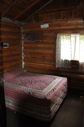 Okimot Lodge On Tomiko Lake