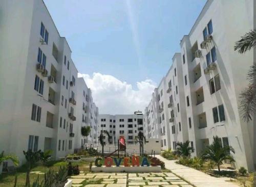 Hermoso Apartamento En Cove�as Con Piscina