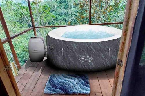 Encantadora Caba�a Cerca A Cali Jacuzzi Smart Tv