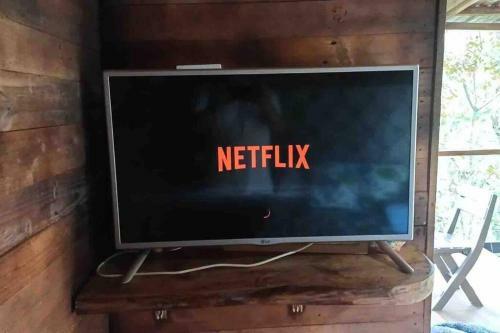 Encantadora Caba�a Cerca A Cali Jacuzzi Smart Tv