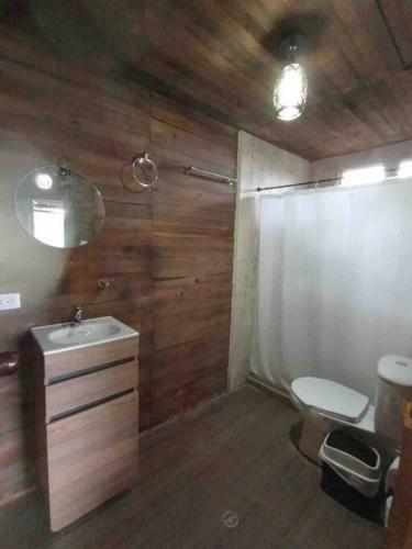 Encantadora Caba�a Cerca A Cali Jacuzzi Smart Tv