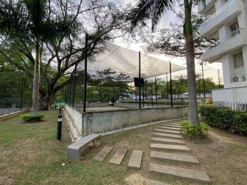 Apartamento En Condominio Lujoso De San Jer�nimo.