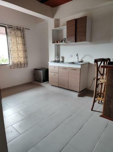 Apartamento C�modo Estudio En La V�a A Termales