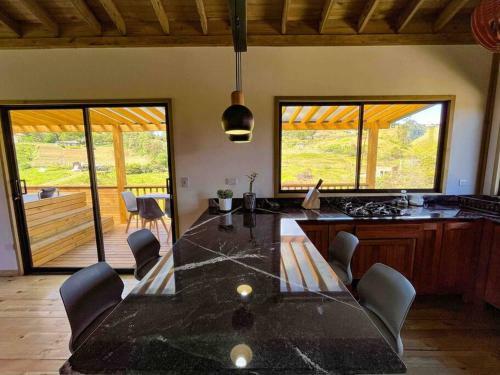 Villa Moderna Con Jacuzzi En La Naturaleza