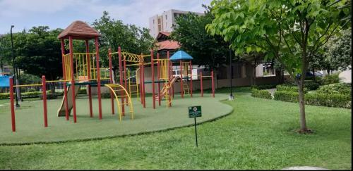 Apartamento Apto En Conjunto Cerrado Con Piscina.