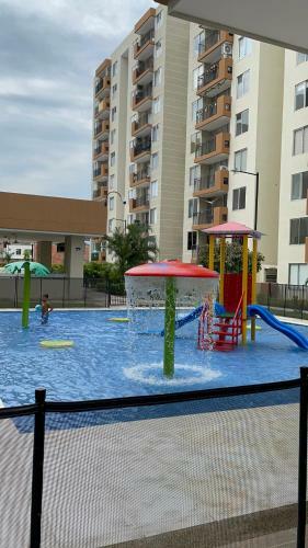 Apartamento Girardot Pe�alisa Con Piscina