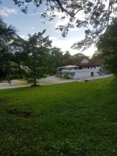 Hotel Campestre El Refugio De Las Guacamayas