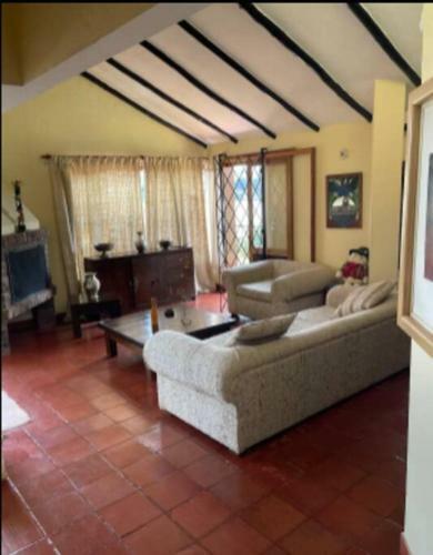 Private Lake View Cottage With Bbq Yard In Paipa