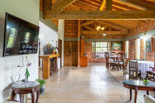 Finca Manantial, Tu Casa De Descanso En El Oriente