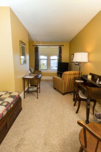 Homeport Historic B&B