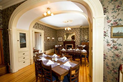 Homeport Historic B&B