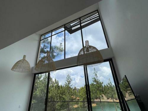 Aqua Guatap� - Lakeside Luxury Villa