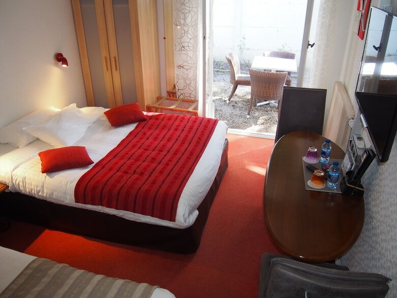 Hotel Du Crois�