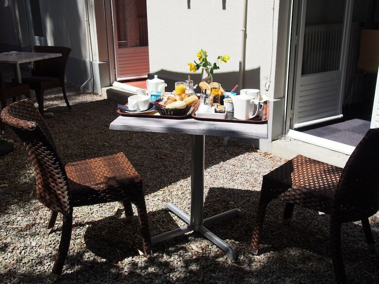 Hotel Du Crois�