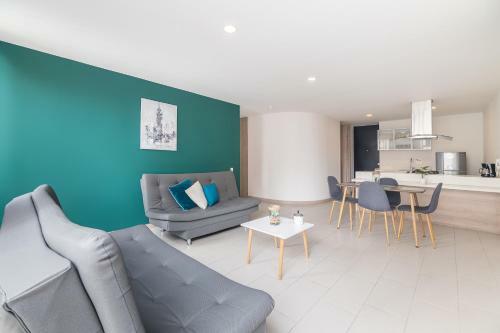 Moderno Y Amplio Apartamento En Laureles 8
