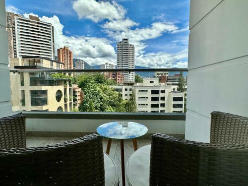 Apartamento 1101 El Poblado! Two Balconies & A Beautiful View