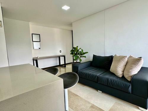 Apartamento 1101 El Poblado! Two Balconies & A Beautiful View