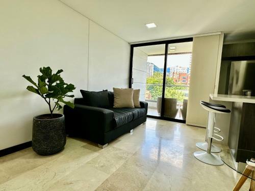 Apartamento 1101 El Poblado! Two Balconies & A Beautiful View