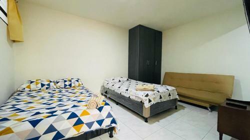 Aparta-estudio Amoblado En Medellin, Campo Valdes