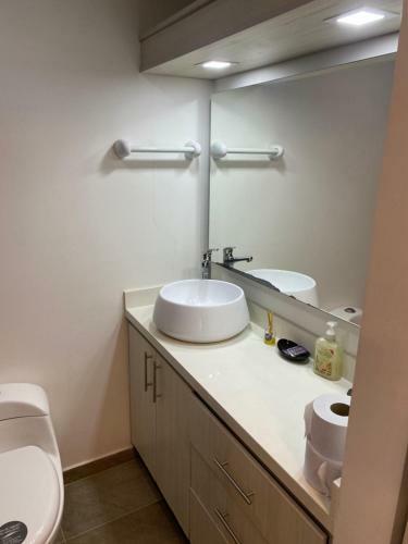 Apartasuite Moderna - En El Coraz�n Del Poblado Medell�n