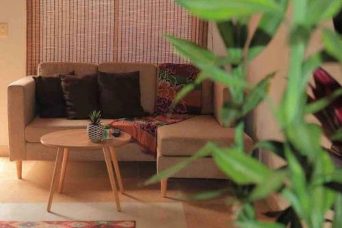 Apartamento Poblado Primer Piso Ed Villada 173 (sje)