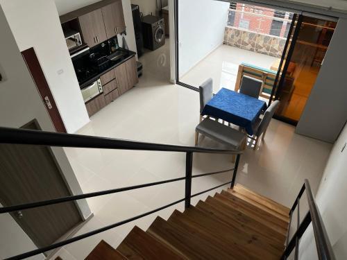 Apartamento Duplex Completo Cerca A La 70 En Laureles