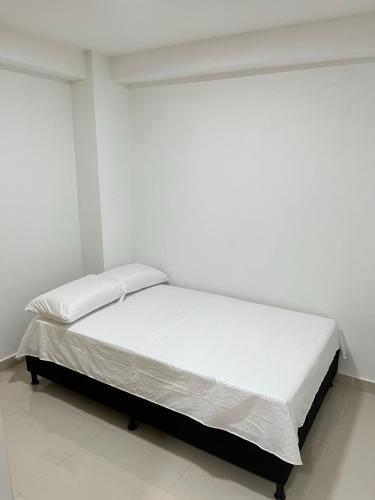 Apartamento Duplex Completo Cerca A La 70 En Laureles