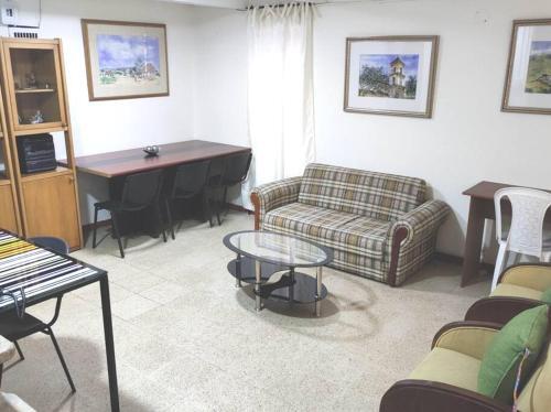 Casa C�moda, Cerca Parque Acu�tico En Medellin